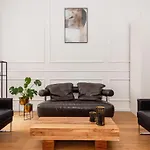 90sqm 2BR Biz LOFT - 5min Central Station