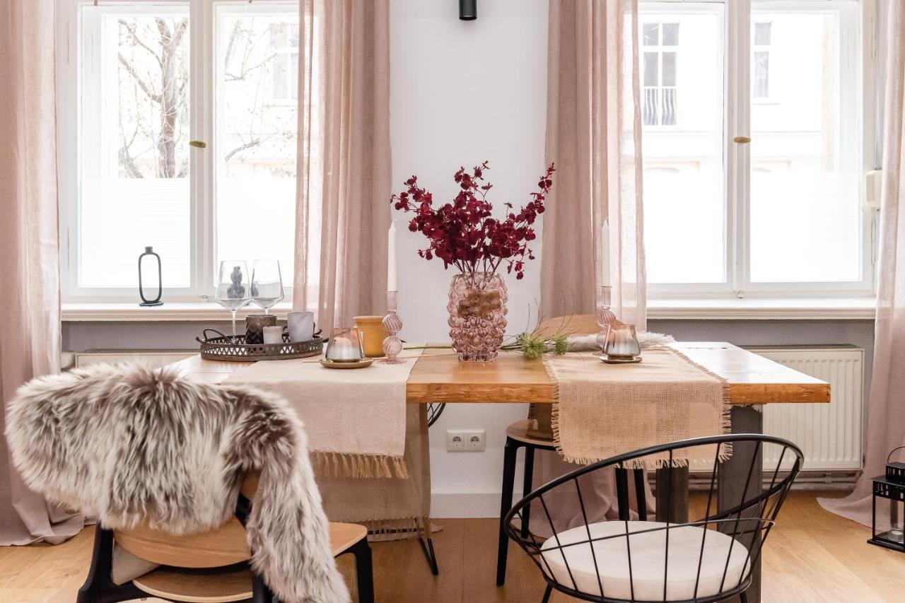 Appartamento 90sqm 2br Biz Loft - 5min Station Berlino