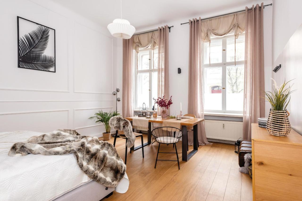 Appartamento 90sqm 2br Biz Loft - 5min Station Berlino